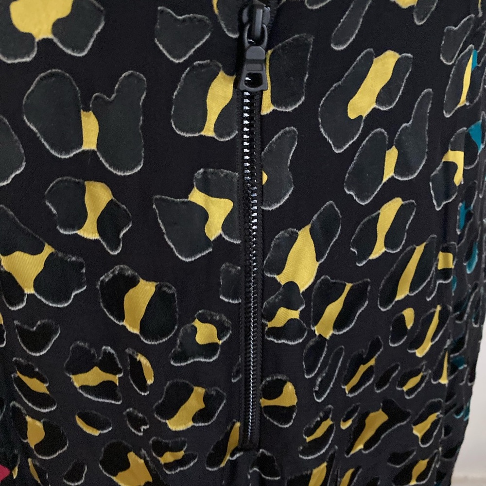 Alice + Olivia “Jenessa” Silk Blend Color-block Geo Print Skirt (27-28” … - Picture 7 of 9